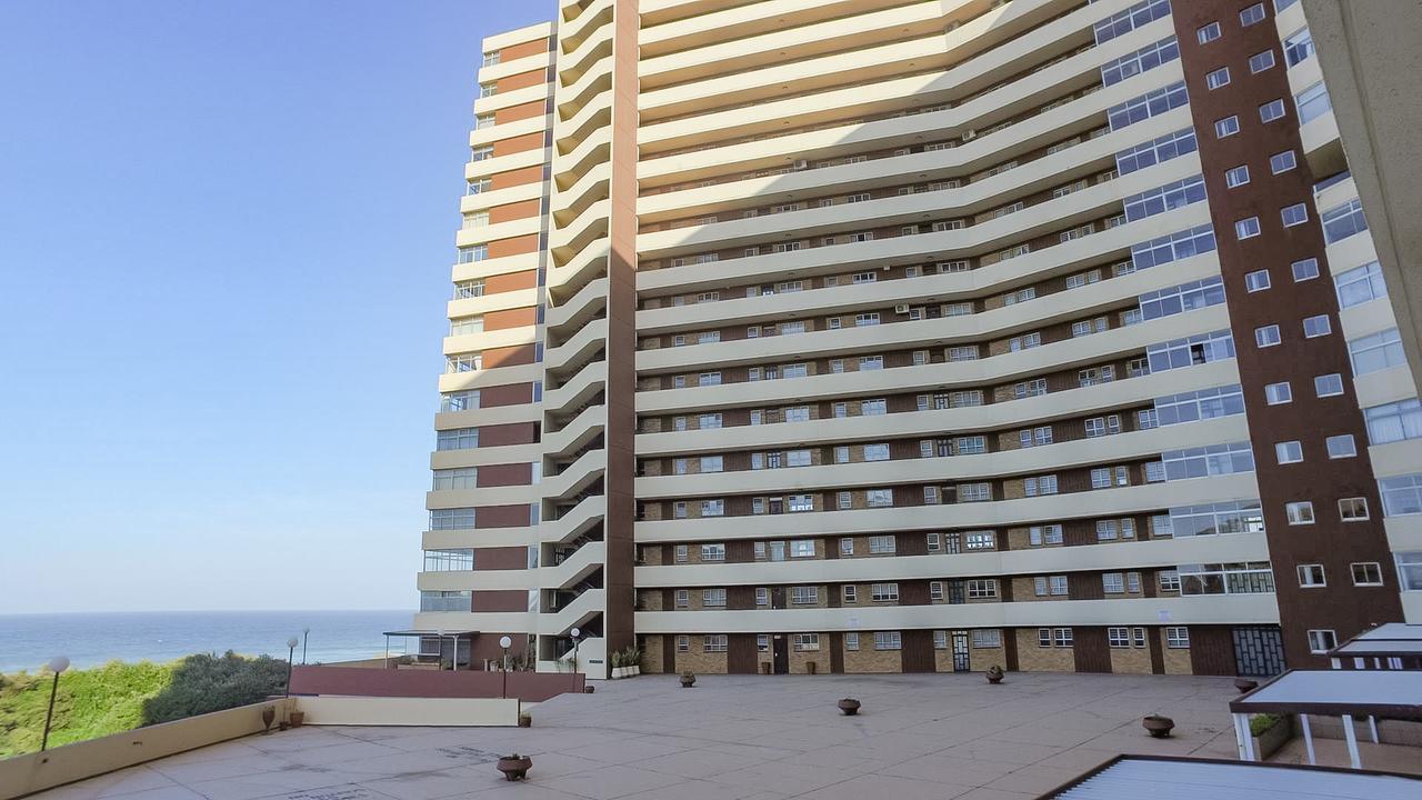 South Coast Beachfront Holiday Apartments Amanzimtoti Buitenkant foto