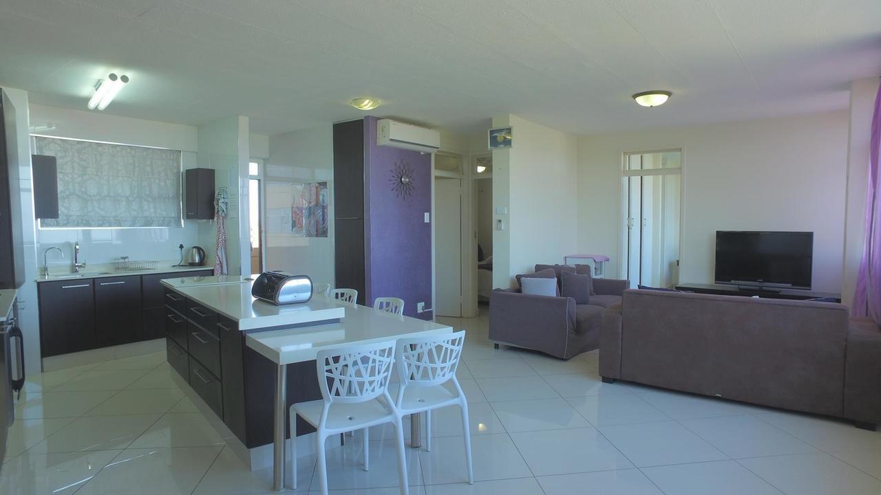 South Coast Beachfront Holiday Apartments Amanzimtoti Buitenkant foto
