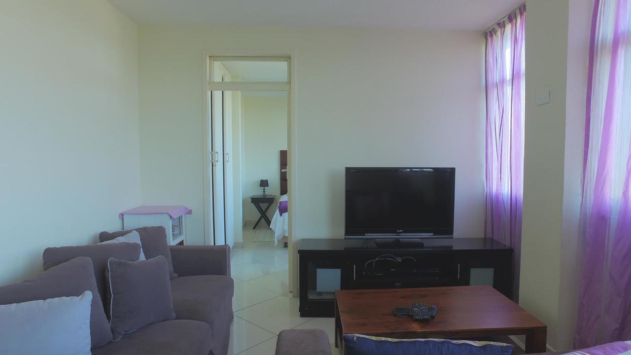 South Coast Beachfront Holiday Apartments Amanzimtoti Buitenkant foto